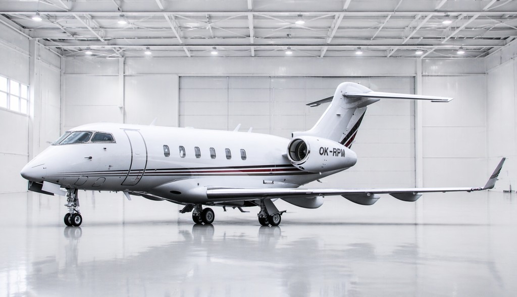2004 Bombardier Challenger 300